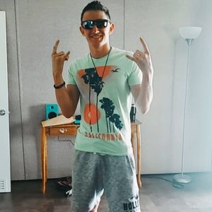 Meet your Posher, Clay